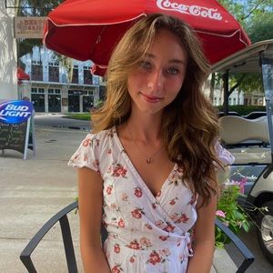 Meet your Posher, Alexandra